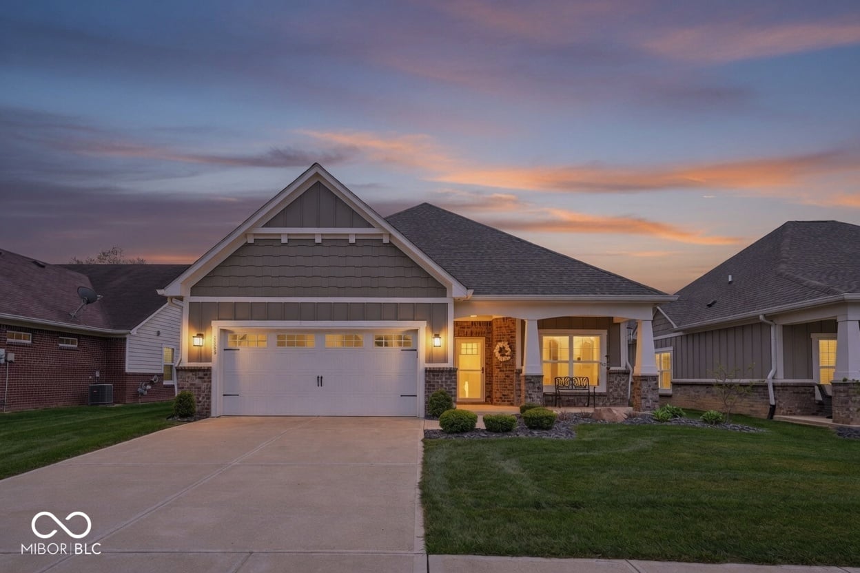 Photo of 1569 Leisure Way, Greenfield, IN
