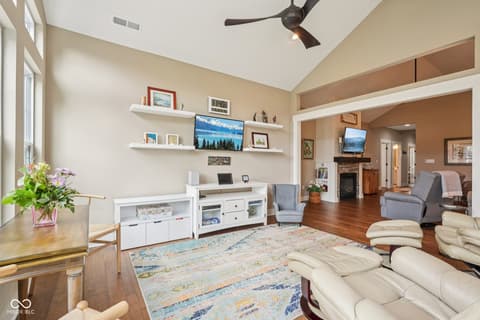 Photo of 1569 Leisure Way, Greenfield, IN