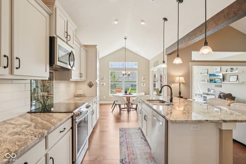 Photo of 1569 Leisure Way, Greenfield, IN