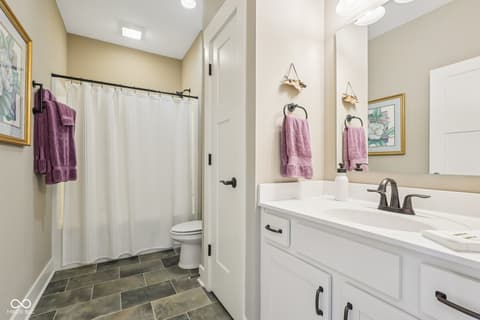 Photo of 1569 Leisure Way, Greenfield, IN