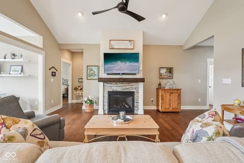 Photo of 1569 Leisure Way, Greenfield, IN