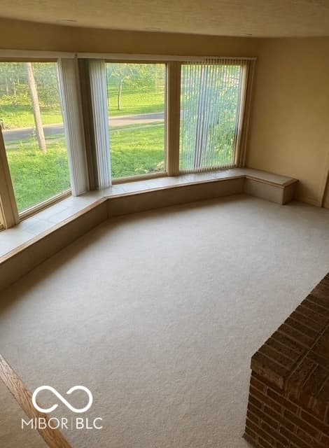 Photo of 8734 Log Run Drive N, Indianapolis, IN