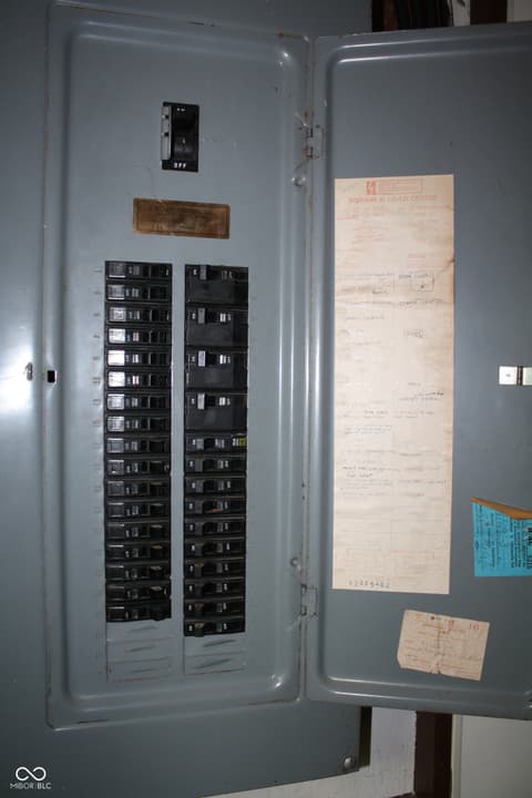 Photo of 8734 Log Run Drive N, Indianapolis, IN