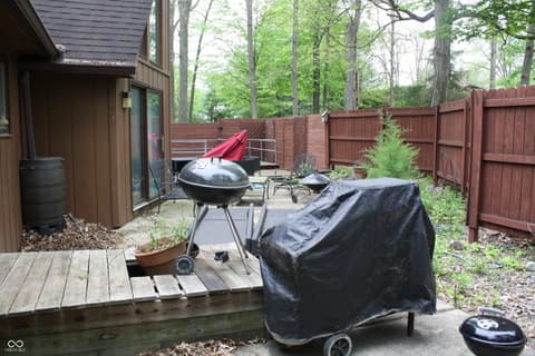 Photo of 8734 Log Run Drive N, Indianapolis, IN