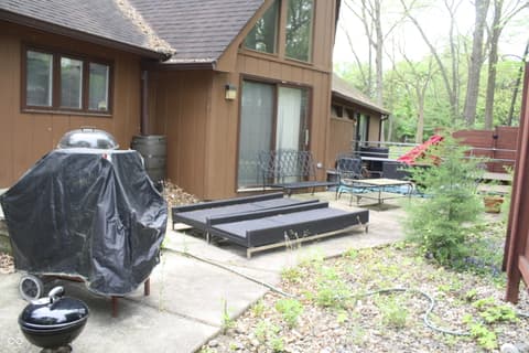 Photo of 8734 Log Run Drive N, Indianapolis, IN