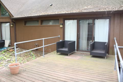 Photo of 8734 Log Run Drive N, Indianapolis, IN