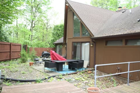 Photo of 8734 Log Run Drive N, Indianapolis, IN