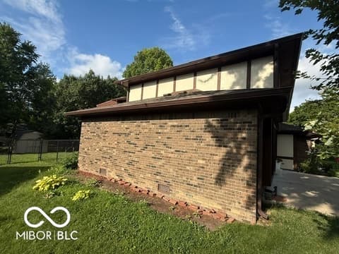 Photo of 888 Briarwood Drive, Greenwood, IN