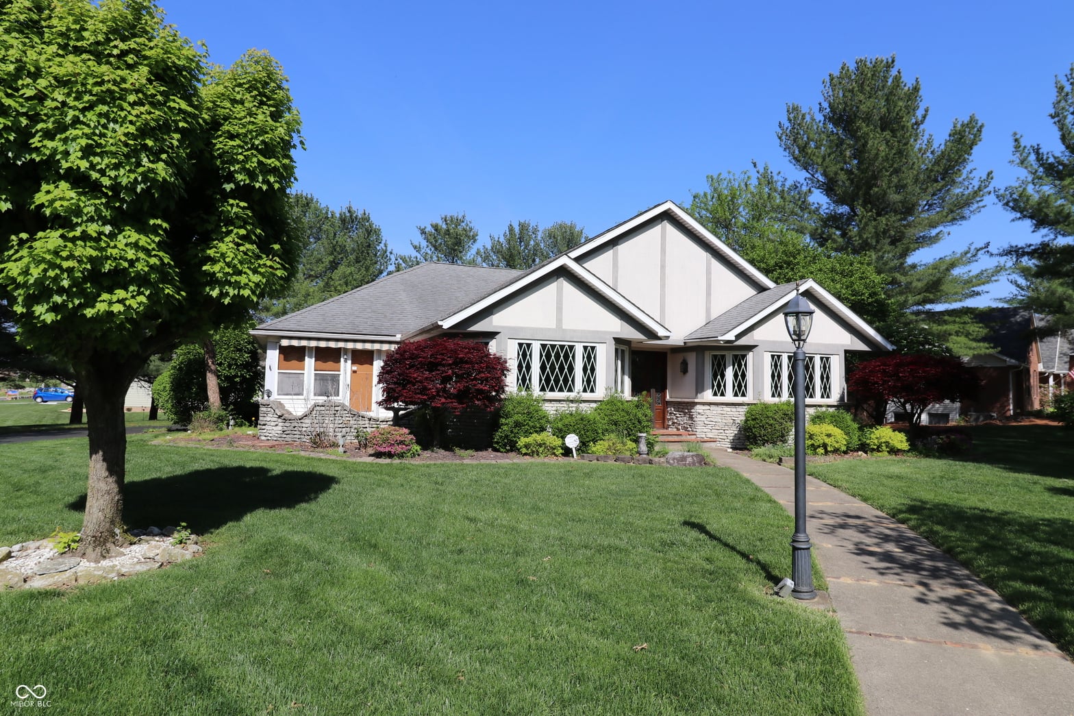Photo of 91 White Oak Drive, Batesville, IN