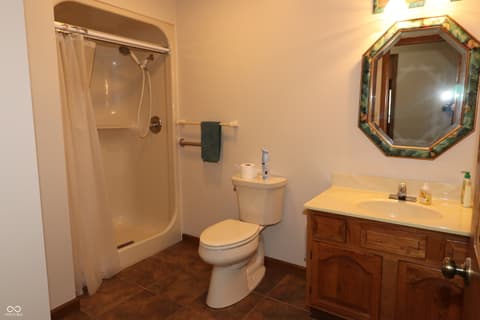 Photo of 91 White Oak Drive, Batesville, IN
