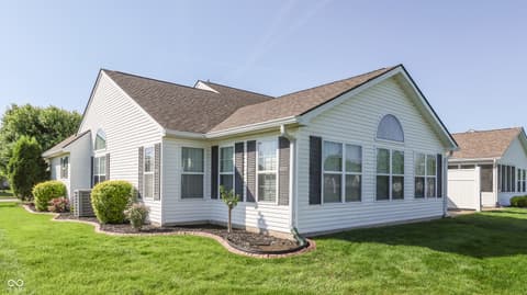 Photo of 1318 Hamilton Drive, Greenwood, IN