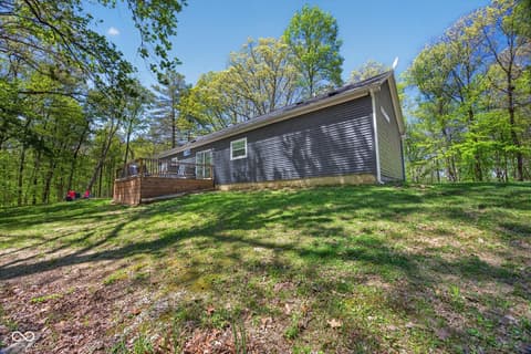 Photo of 9451 S Chapel Hill Road, Heltonville, IN