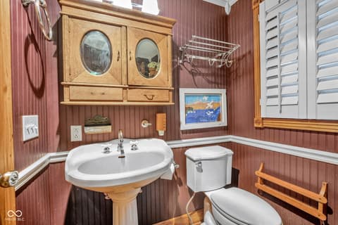 Bathroom at 2649 N 600 W, Thorntown, IN