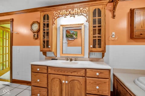 Bathroom at 2649 N 600 W, Thorntown, IN