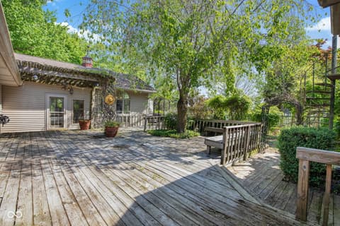 Outdoor living area at 2649 N 600 W, Thorntown, IN