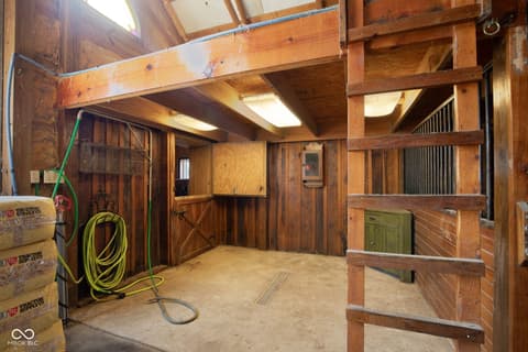 Barn — 2649 N 600 W, Thorntown, IN
