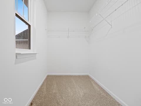 Walk In Closets — 570 Plowman Drive, Shelbyville, IN