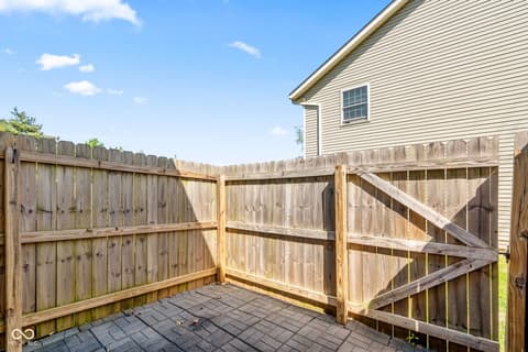 Photo of 765 E Sherwood Hills Drive, Bloomington, IN