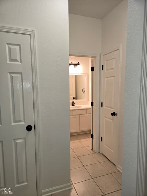 Photo of 4238 Sunshine Avenue, Indianapolis, IN