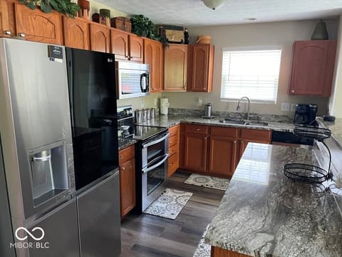 Photo of 11652 High Grass Drive, Indianapolis, IN