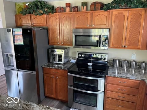 Photo of 11652 High Grass Drive, Indianapolis, IN