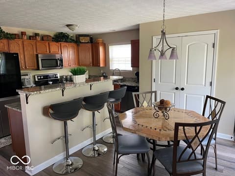 Photo of 11652 High Grass Drive, Indianapolis, IN