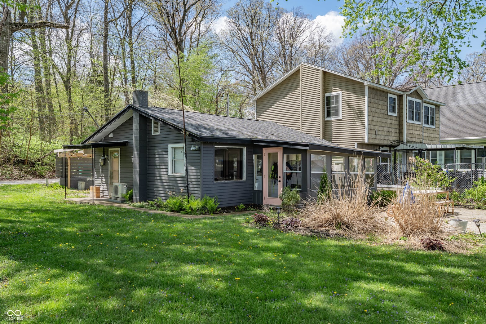 Front exterior at 218 Ems B60 Lane, Warsaw, IN