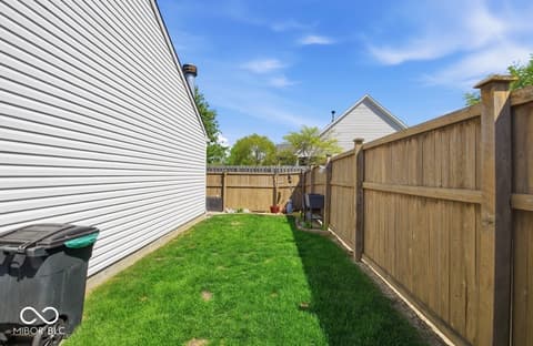 Photo of 1476 Lavender Drive, Greenfield, IN