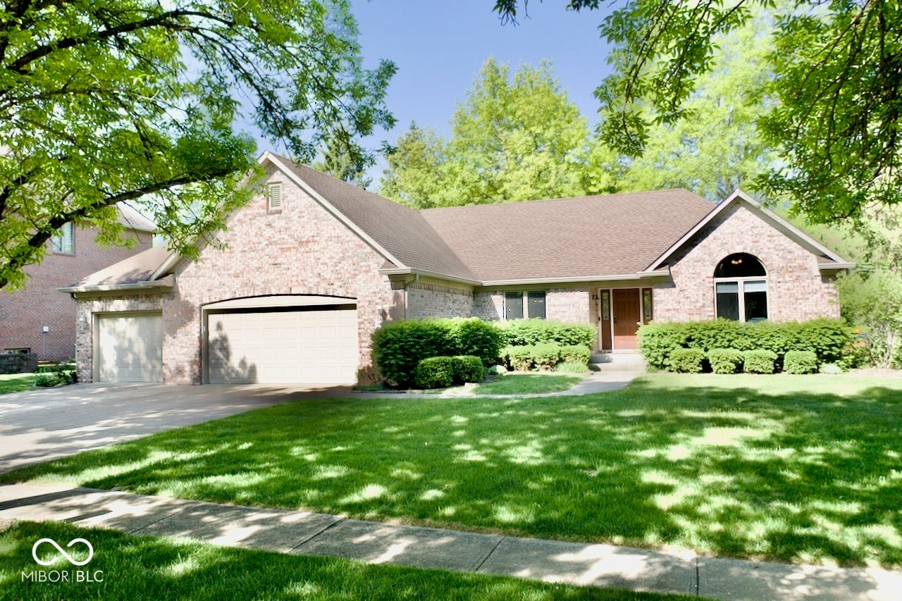 Photo of 1456 Bent Tree Place, Greenwood, IN