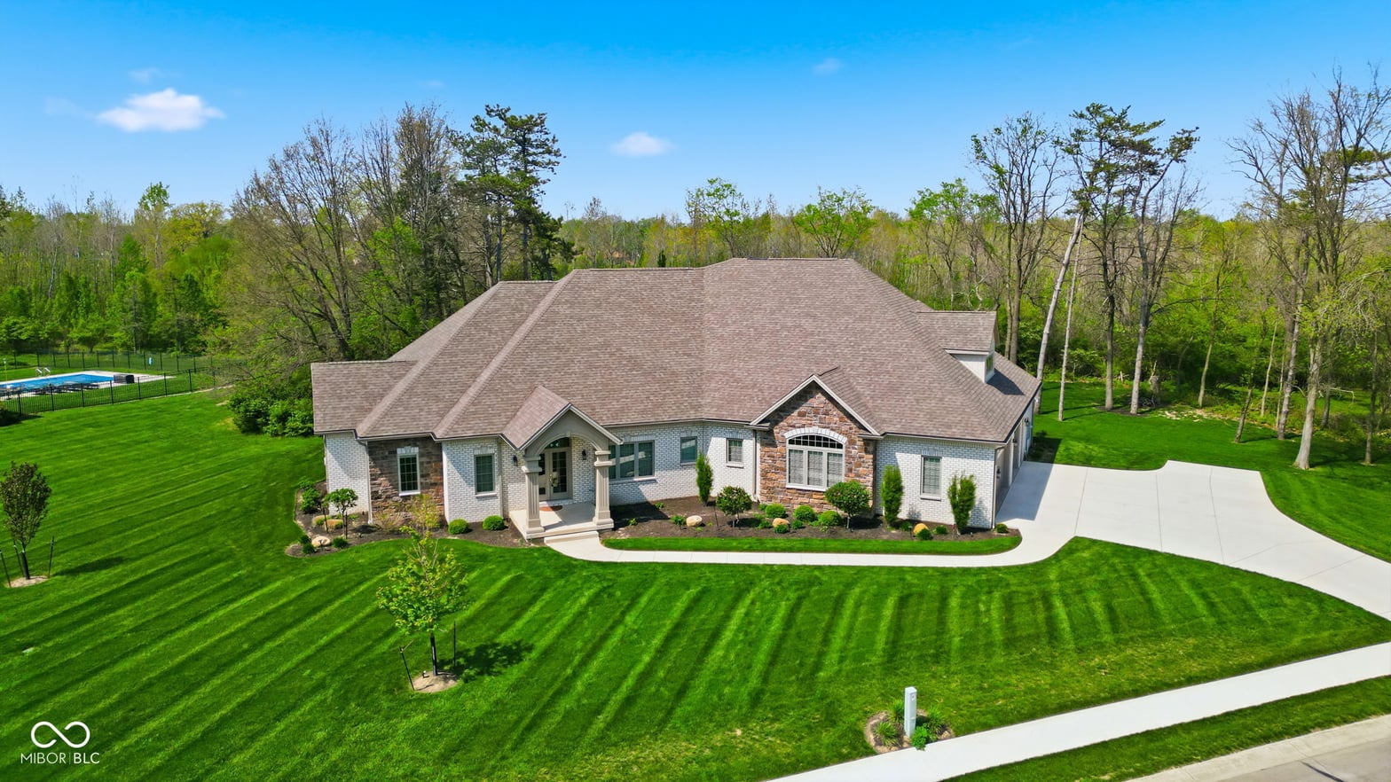 Photo of 1501 N Legend Court, Muncie, IN
