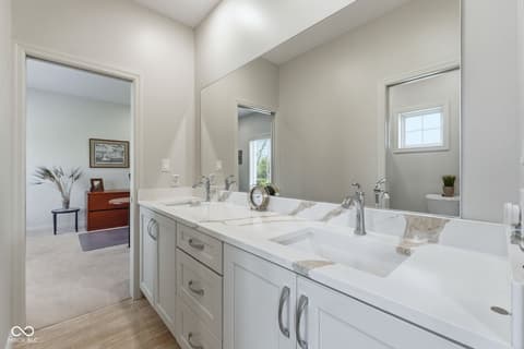 Photo of 1501 N Legend Court, Muncie, IN