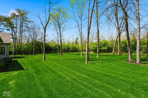 Photo of 1501 N Legend Court, Muncie, IN