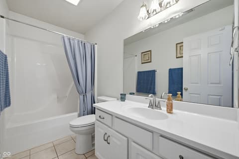 Photo of 212 Wakefield Drive, Anderson, IN