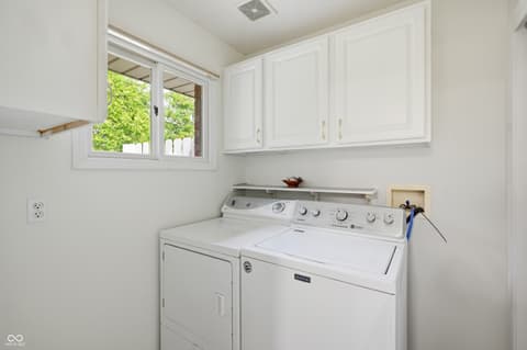 Photo of 212 Wakefield Drive, Anderson, IN