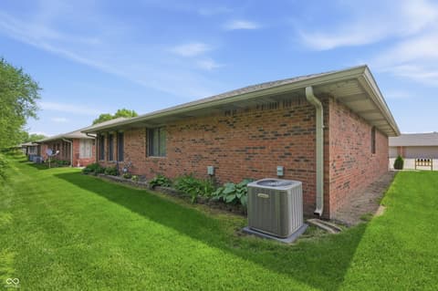 Photo of 212 Wakefield Drive, Anderson, IN