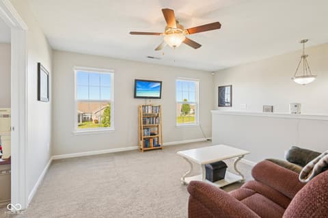 Photo of 1749 N Creekwater Pass, Greenfield, IN