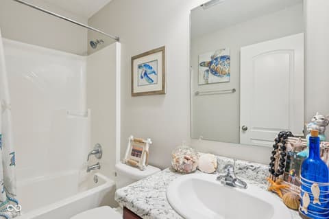 Photo of 1749 N Creekwater Pass, Greenfield, IN