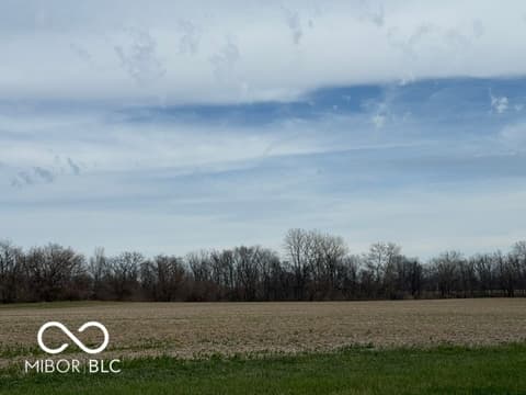 Photo of 1749 N Creekwater Pass, Greenfield, IN