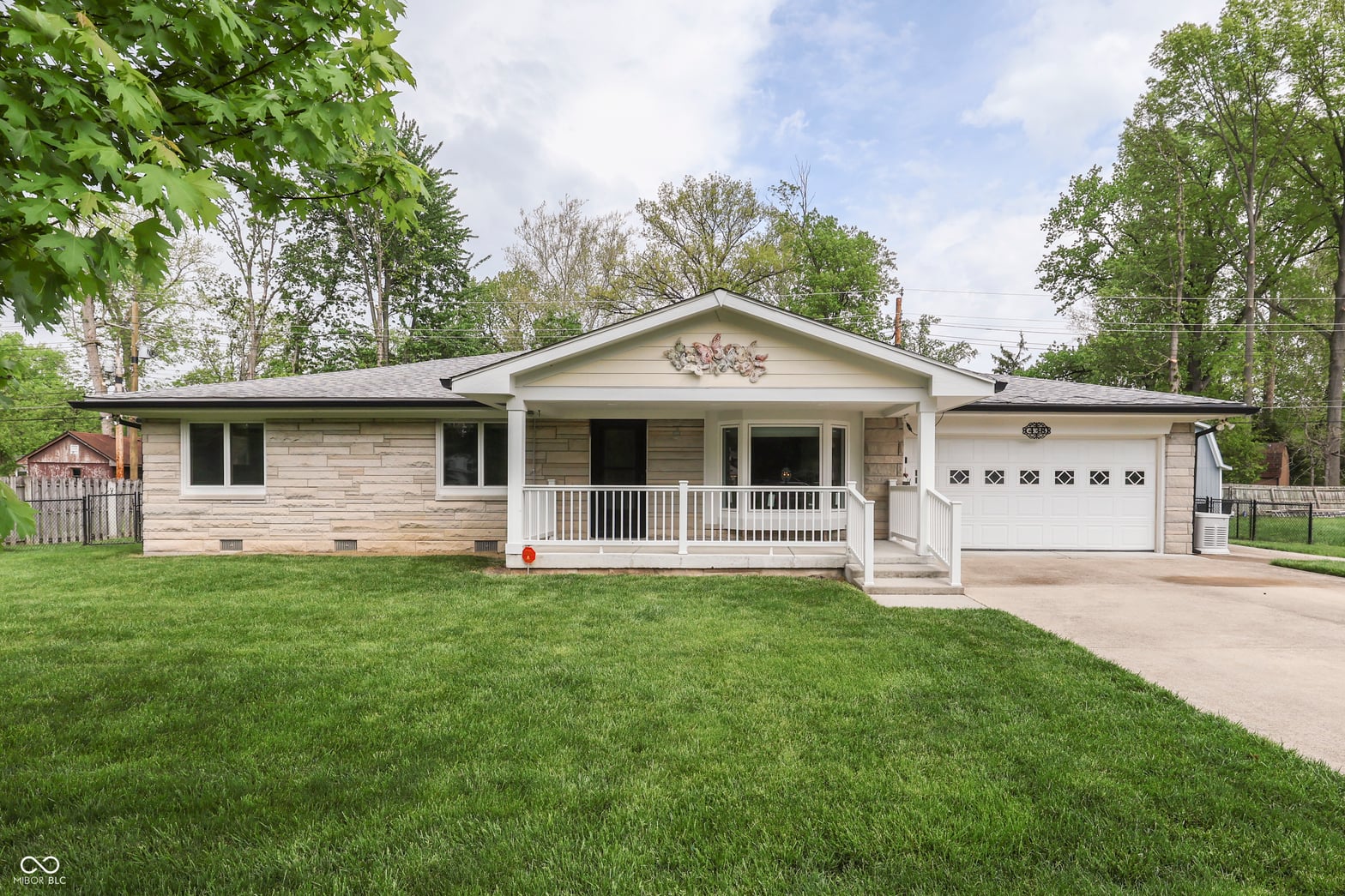 Photo of 438 Griffin Road, Indianapolis, IN