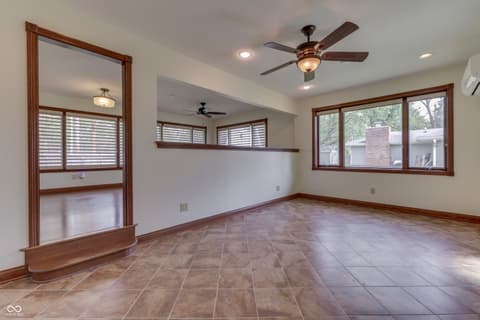 Photo of 438 Griffin Road, Indianapolis, IN