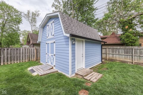 Photo of 438 Griffin Road, Indianapolis, IN