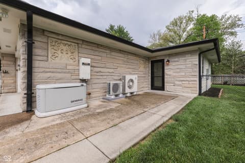 Photo of 438 Griffin Road, Indianapolis, IN