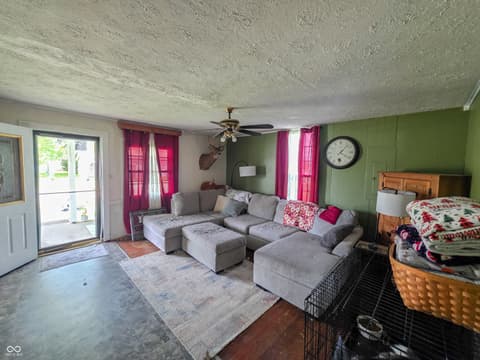Photo of 359 J Street NW, Linton, IN