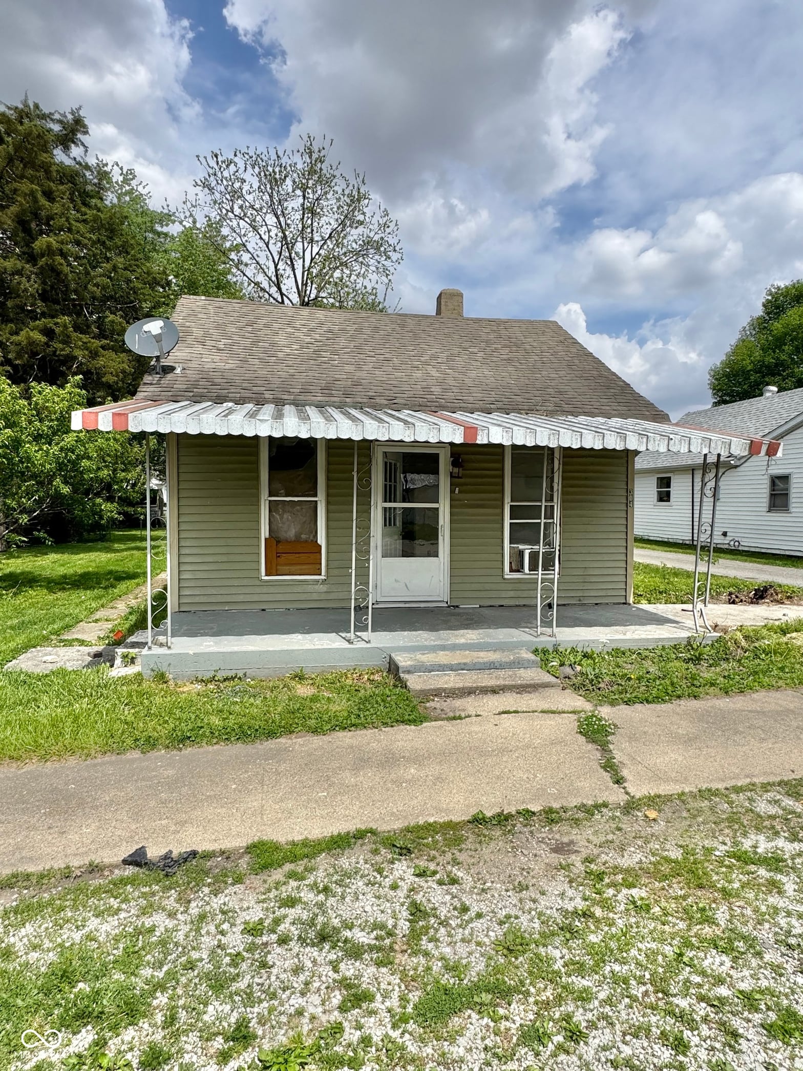 Photo of 304 E Franklin Street