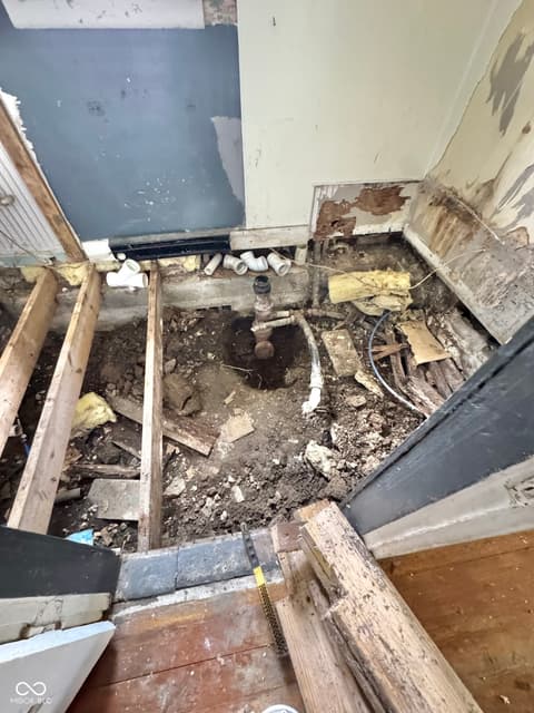 Bathroom at 304 E Franklin Street