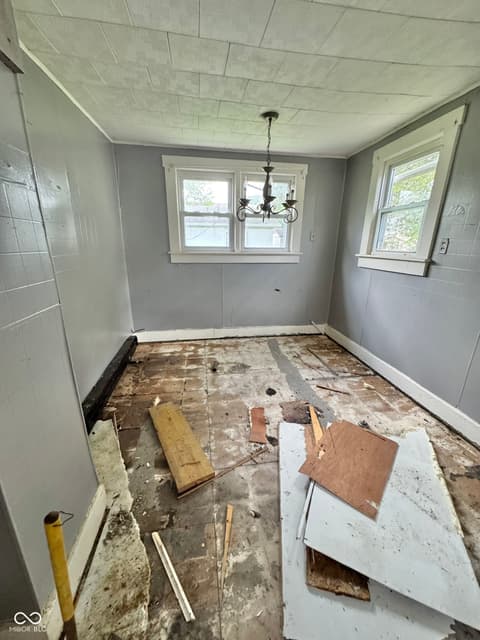 Kitchen at 304 E Franklin Street