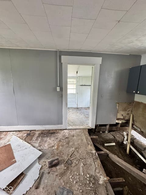 Kitchen at 304 E Franklin Street
