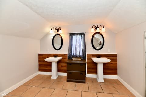 Photo of 1305 S Anderson Street, Elwood, IN