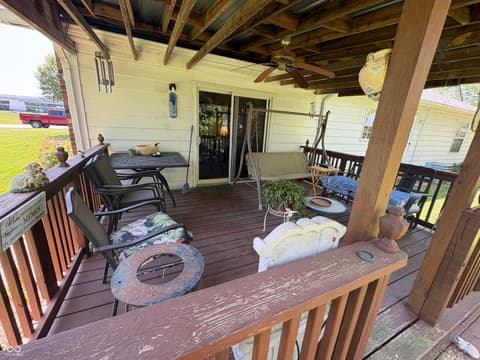 Photo of 340 Briar Hill Drive, Whiteland, IN