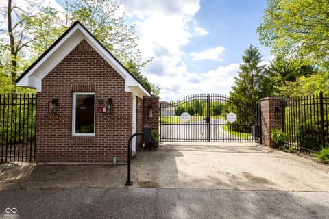 Photo of 10165 Sanctuary Drive, Brownsburg, IN